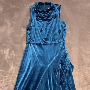 NWOT Blue Velvet Midi Dress